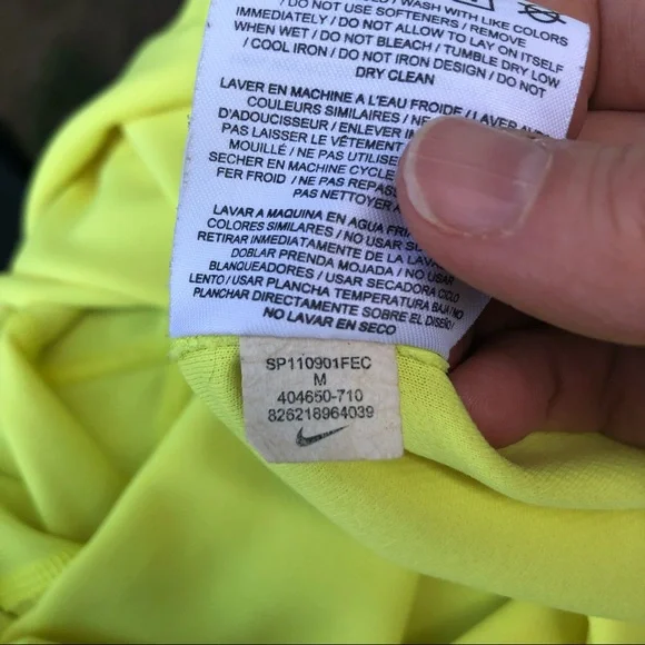 Nike Running Dri-Fit shirt! - Picture 5 of 7